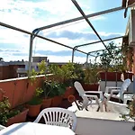 게스트하우스 La Terrazza Di Anna 사사리